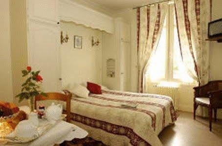 Logis L'Hermitage Buzançais Εξωτερικό φωτογραφία
